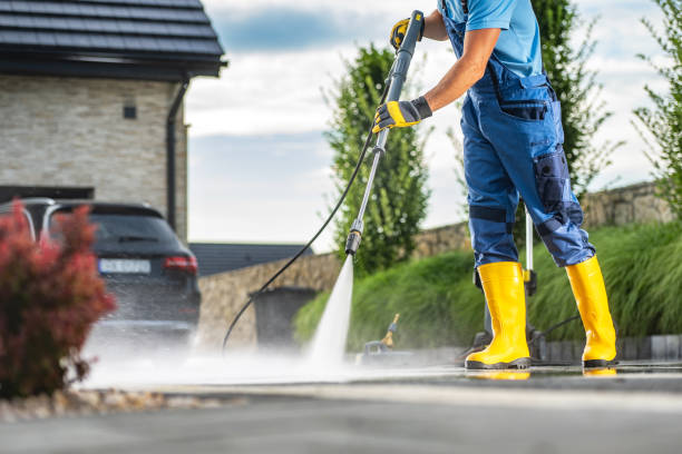 Best Playground Equipment Cleaning  in Glencoe, MN